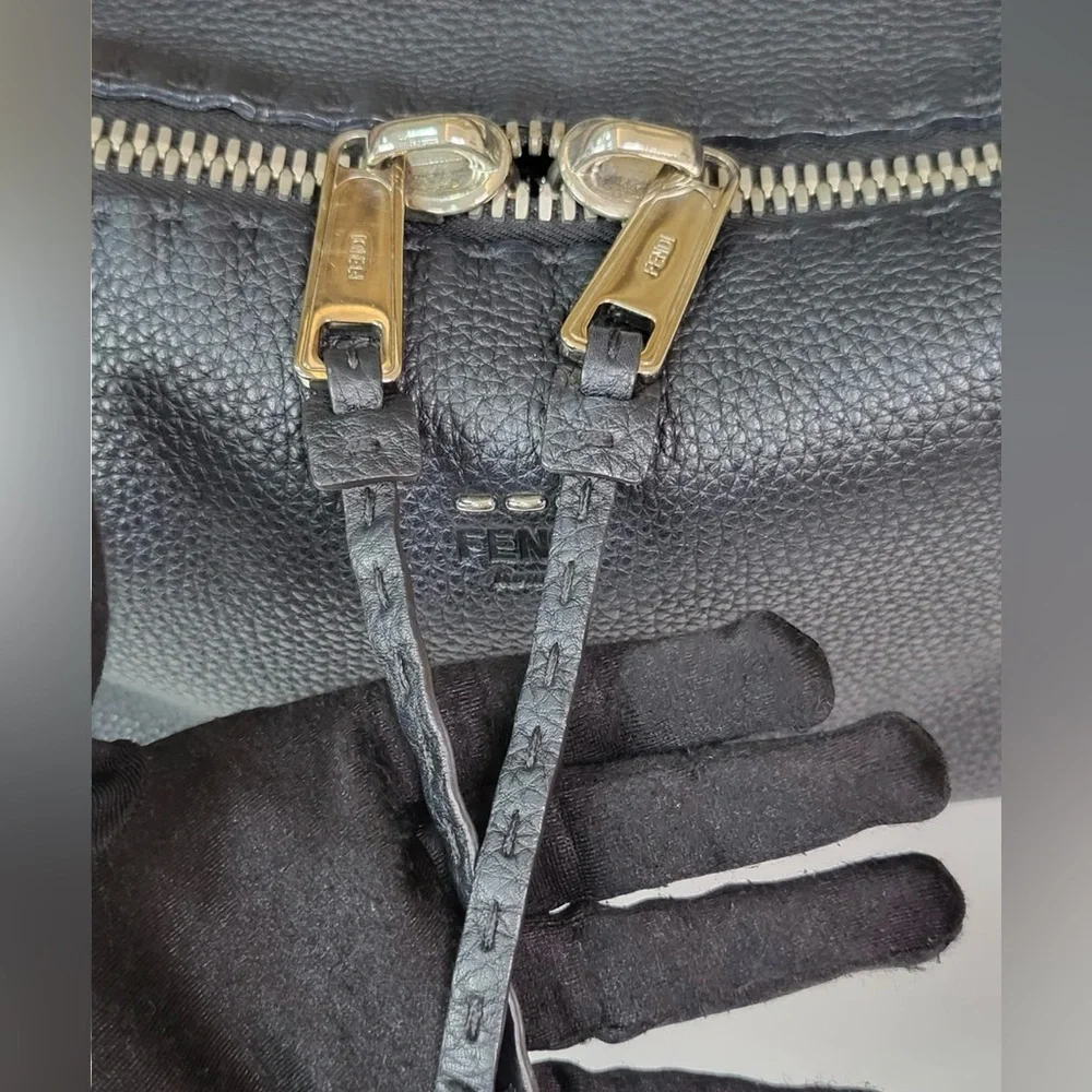 FENDI LEATHER SALLERIA HANDBAG 2WAY BAG